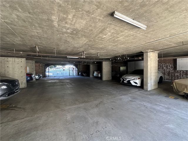 1222 N Olive, West Hollywood, CA 90069