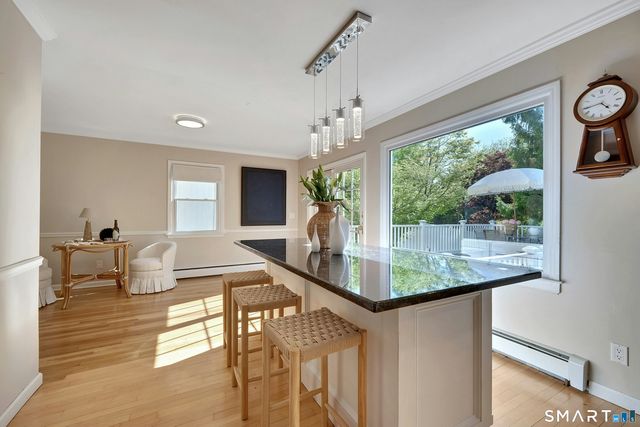 35 Hampton Lane, Stamford, CT 06903