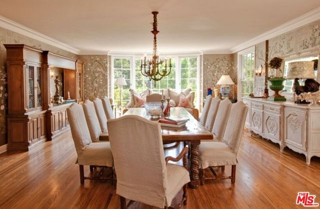 7 Oakmont Drive, Los Angeles, CA 90049