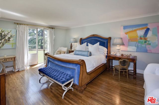 7 Oakmont Drive, Los Angeles, CA 90049