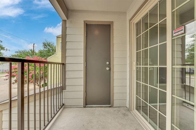 6108 Abrams Road 211, Dallas, TX 75231