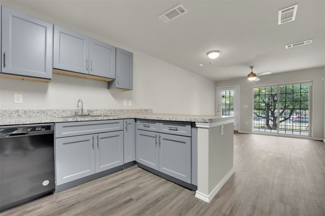 6108 Abrams Road 211, Dallas, TX 75231