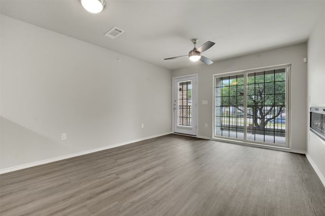 6108 Abrams Road 211, Dallas, TX 75231