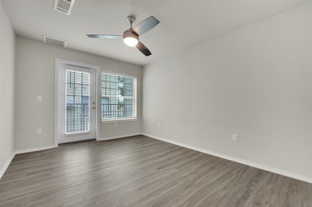 6108 Abrams Road 211, Dallas, TX 75231