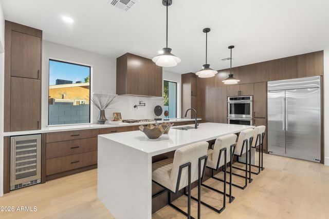 4215 N 42ND Street, Phoenix, AZ 85018