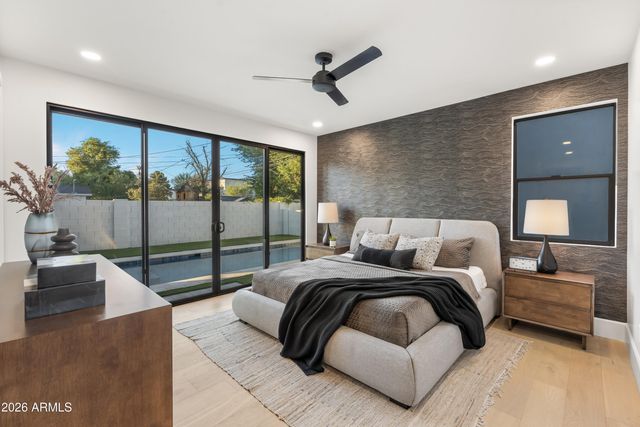 4215 N 42ND Street, Phoenix, AZ 85018