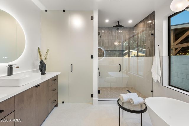 4215 N 42ND Street, Phoenix, AZ 85018