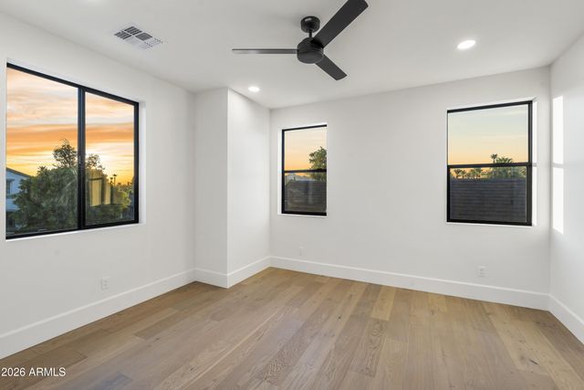 4215 N 42ND Street, Phoenix, AZ 85018