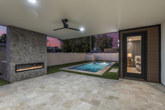 4215 N 42ND Street, Phoenix, AZ 85018