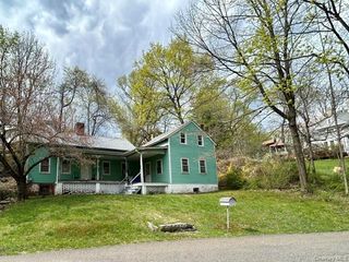 1 Boulderberg Road, Tomkins Cove, NY 10986