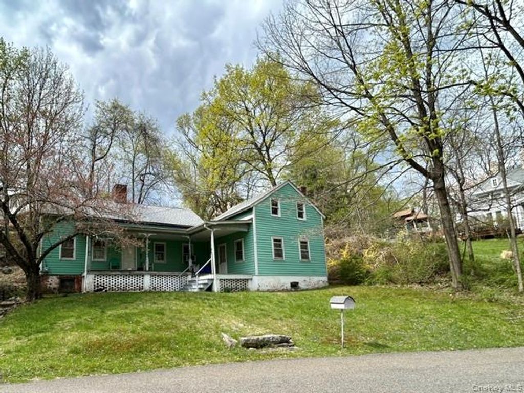1 Boulderberg Road, Tomkins Cove, NY 10986 — exterior