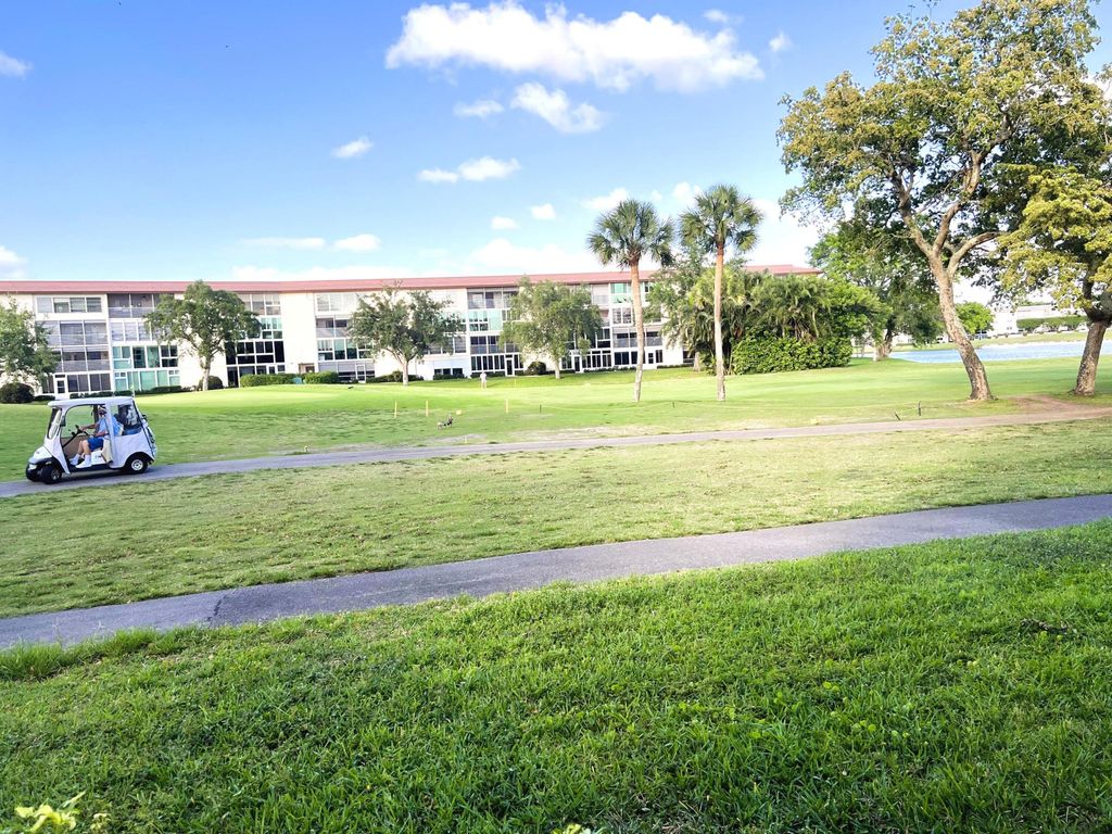 2902 Victoria Circle A1, Coconut Creek, FL 33066
