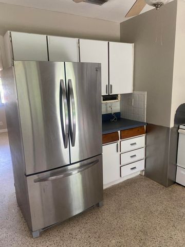 917 S Ridge Street, Lake Worth, FL 33460