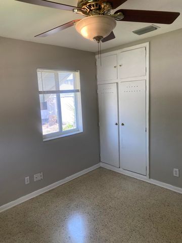 917 S Ridge Street, Lake Worth, FL 33460