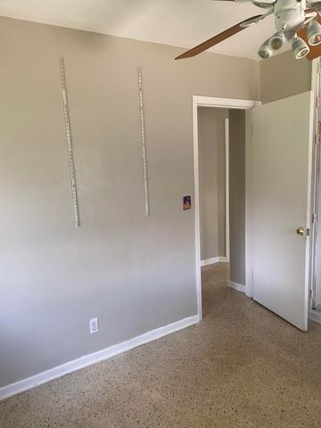 917 S Ridge Street, Lake Worth, FL 33460
