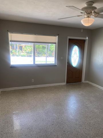 917 S Ridge Street, Lake Worth, FL 33460