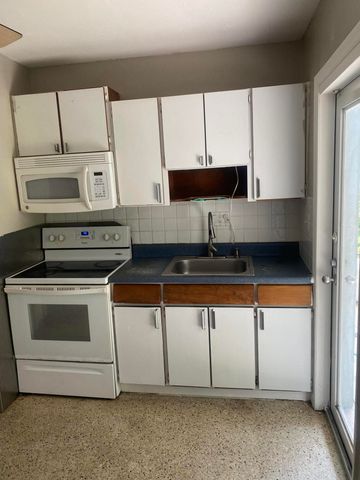 917 S Ridge Street, Lake Worth, FL 33460