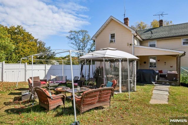 369 Queens Court, Ridgewood, NJ 07450