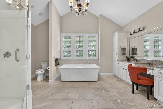 12868 Willow Pond Court, Des Peres, MO 63131