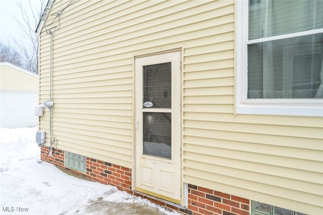 1653 Douglas Road, Wickliffe, OH 44092