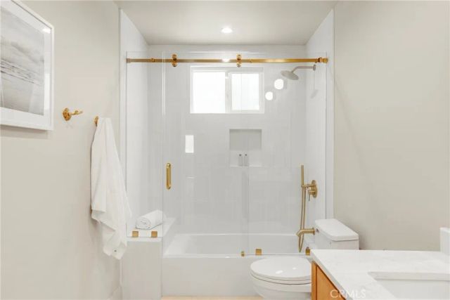 5944 Lasaine, Encino, CA 91316