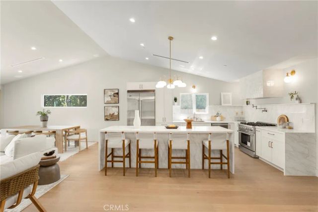 5944 Lasaine, Encino, CA 91316