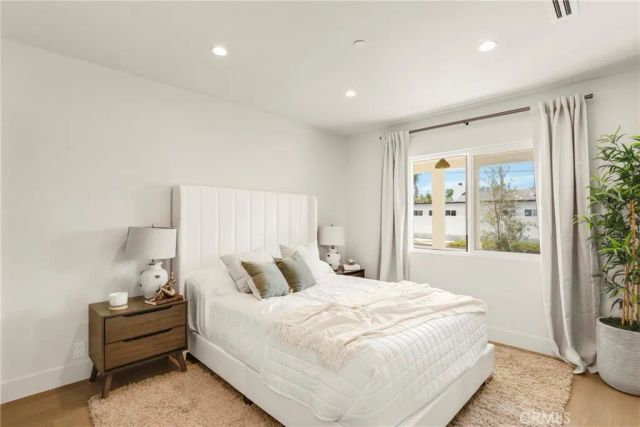 5944 Lasaine, Encino, CA 91316