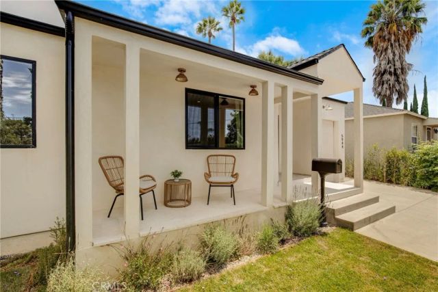 5944 Lasaine, Encino, CA 91316