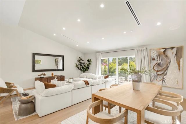 5944 Lasaine, Encino, CA 91316