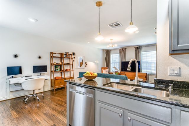 4727 Bradford Drive 4727B, Dallas, TX 75219