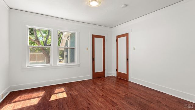 1160 Carr Ave, Santa Rosa, CA 95404