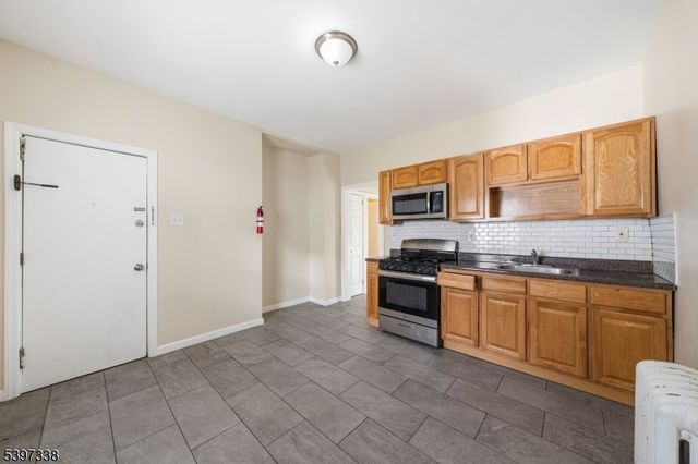 50 Unity Ave, Newark City, NJ 07106