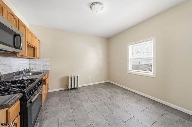 50 Unity Ave, Newark City, NJ 07106