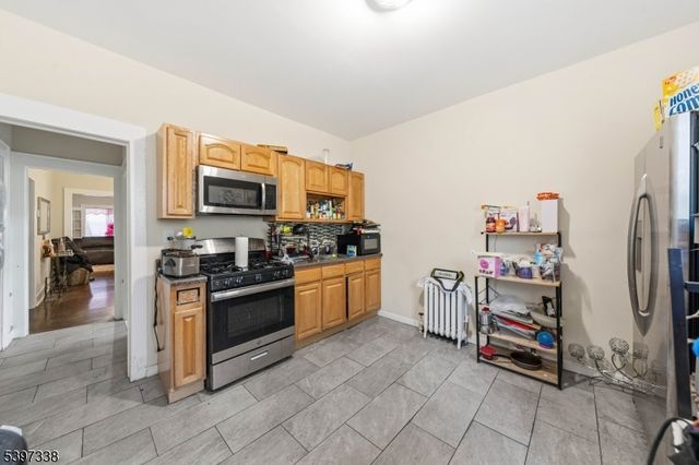 50 Unity Ave, Newark City, NJ 07106