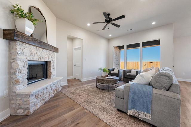 1404 Durham Avenue, Wolfforth, TX 79382