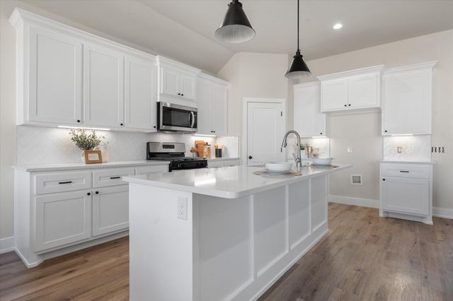 1404 Durham Avenue, Wolfforth, TX 79382