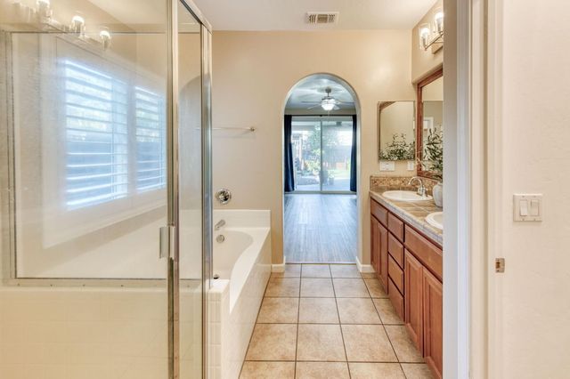 7206 E Dayton Avenue, Fresno, CA 93737