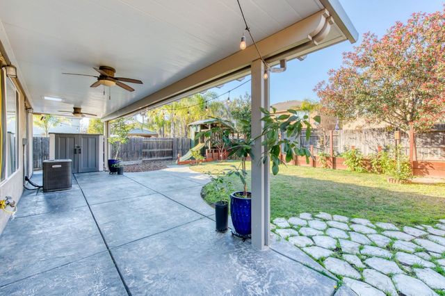 7206 E Dayton Avenue, Fresno, CA 93737