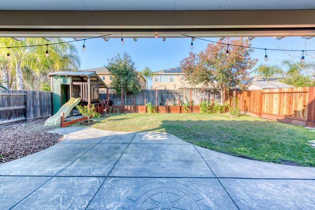 7206 E Dayton Avenue, Fresno, CA 93737