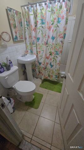 76 Rock Street, New Haven, CT 06511