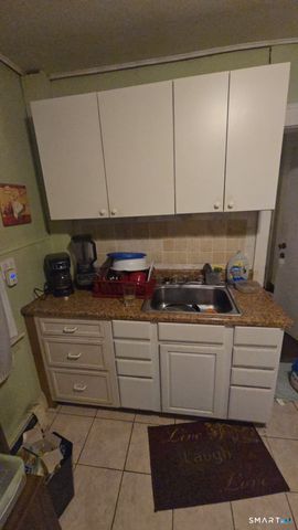 76 Rock Street, New Haven, CT 06511