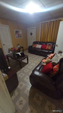 76 Rock Street, New Haven, CT 06511