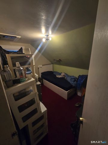 76 Rock Street, New Haven, CT 06511