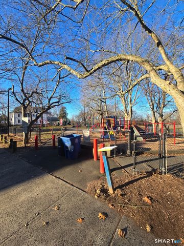 76 Rock Street, New Haven, CT 06511