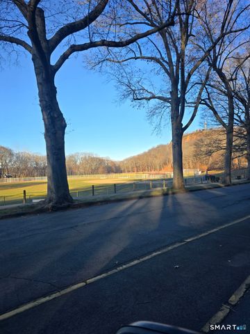 76 Rock Street, New Haven, CT 06511