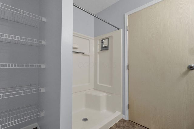 6741 Axtel Drive, 11A 11A, Canal Winchester, OH 43110