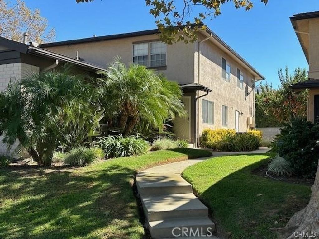 2070 Avenida Placida 3, Simi Valley, CA 93063