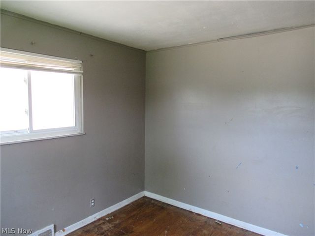 4680 Beechgrove Avenue, Garfield Heights, OH 44125