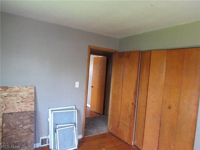4680 Beechgrove Avenue, Garfield Heights, OH 44125
