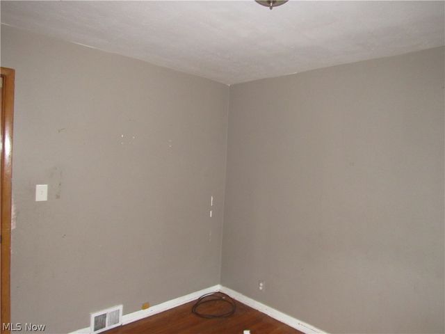 4680 Beechgrove Avenue, Garfield Heights, OH 44125
